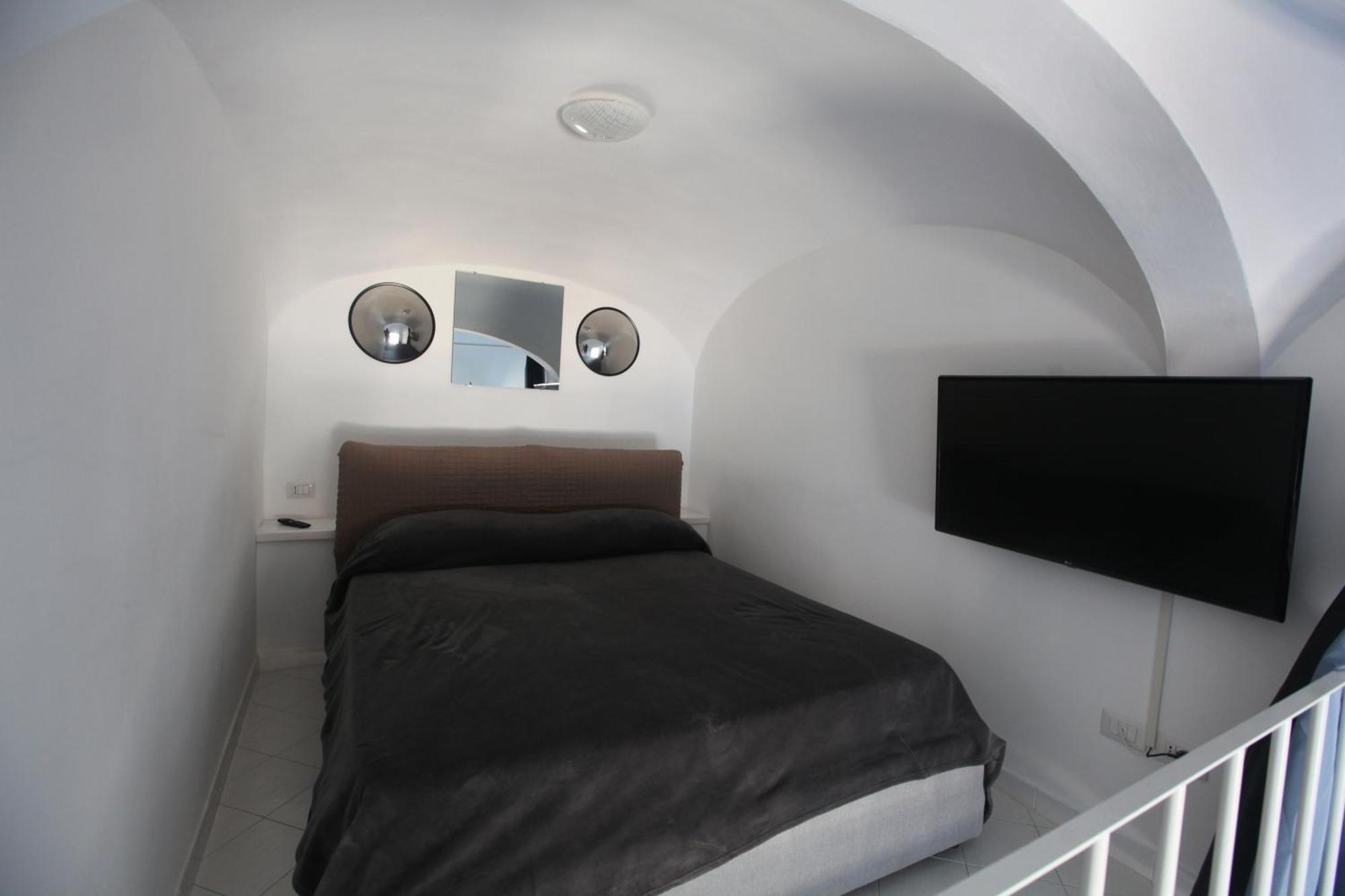 Riva Destra Home By Domusextra Ischia Extérieur photo